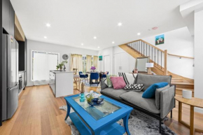 Bellfield Estate Modern 2Bed 2Bath Townhouse